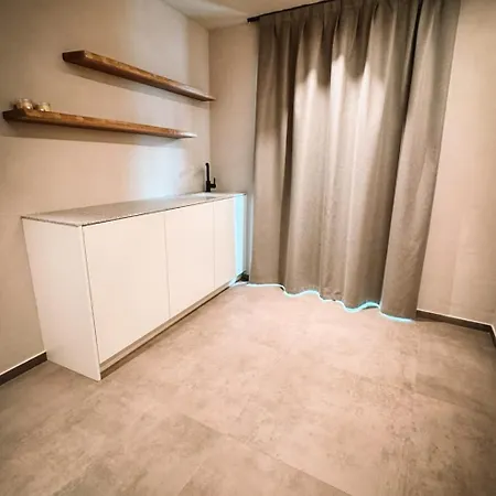 斯特拉杜罗 - 酒店及公寓 3* Tremosine